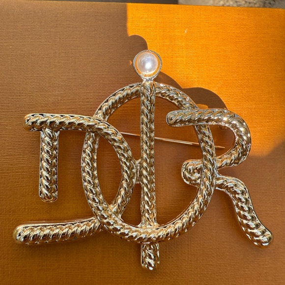 Genuine gold tone DIOR pearl shirt sweater Pin luxury western rope necklace - Picture 6 of 6